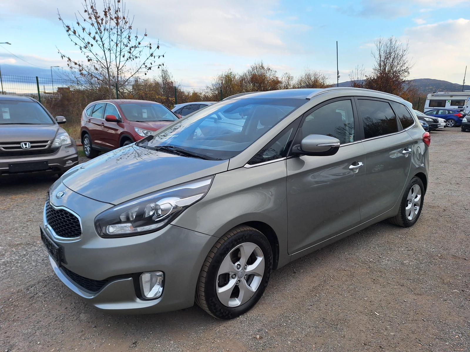 Kia Carens 1.6 i -NAVI - 7 местен - изображение 3