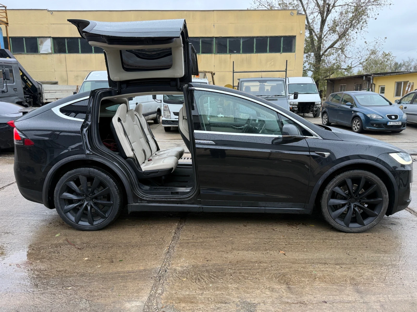 Tesla Model X High line - изображение 10