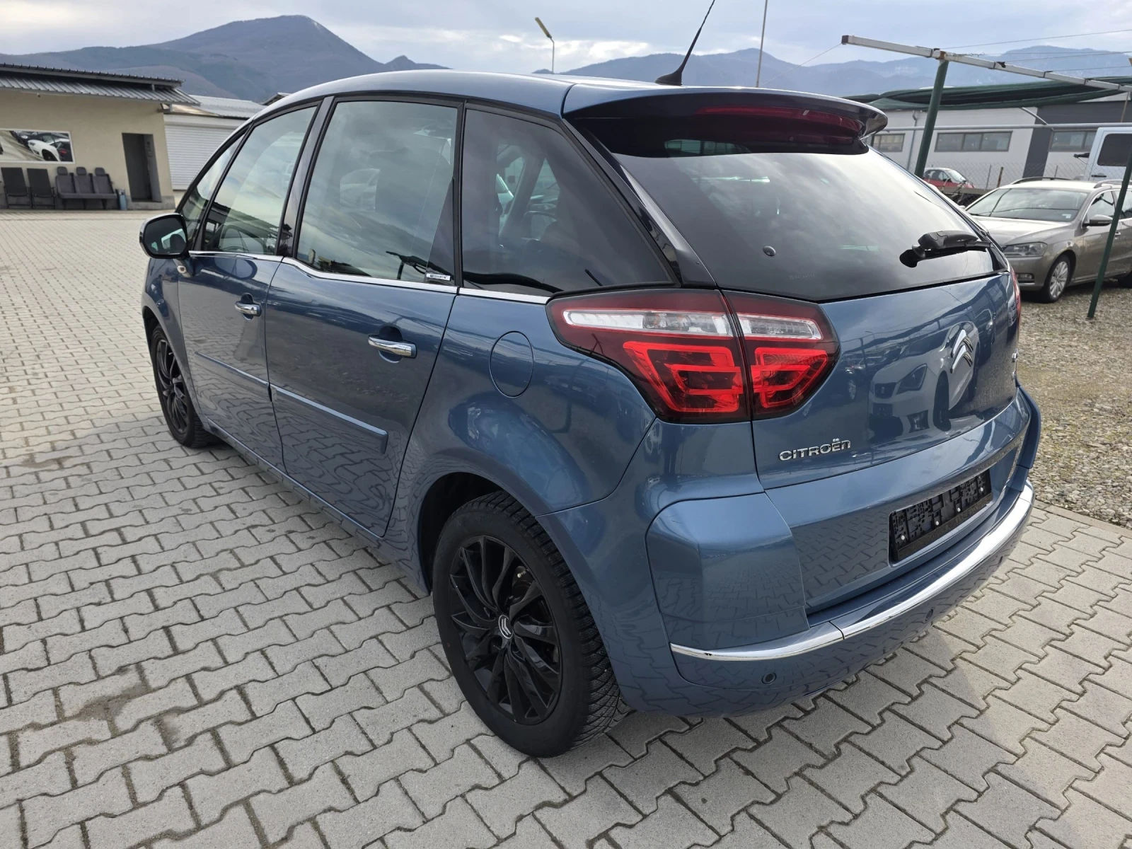 Citroen C4 Picasso 1.6HDi Navi Exclusive Лизинг - изображение 5