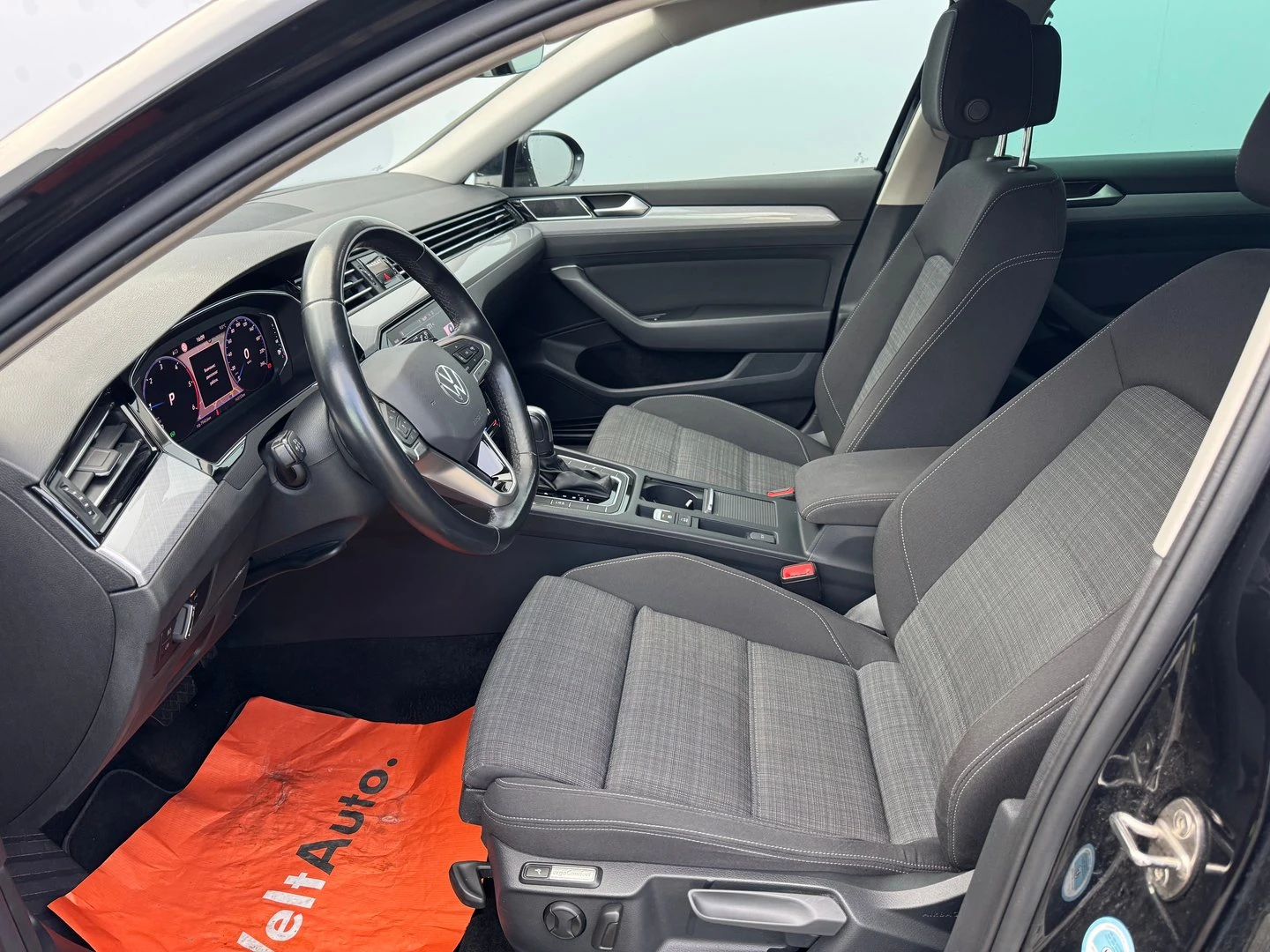 VW Passat Business 2.0 TDI SCR DSG | Mobile.bg � ����������� 5