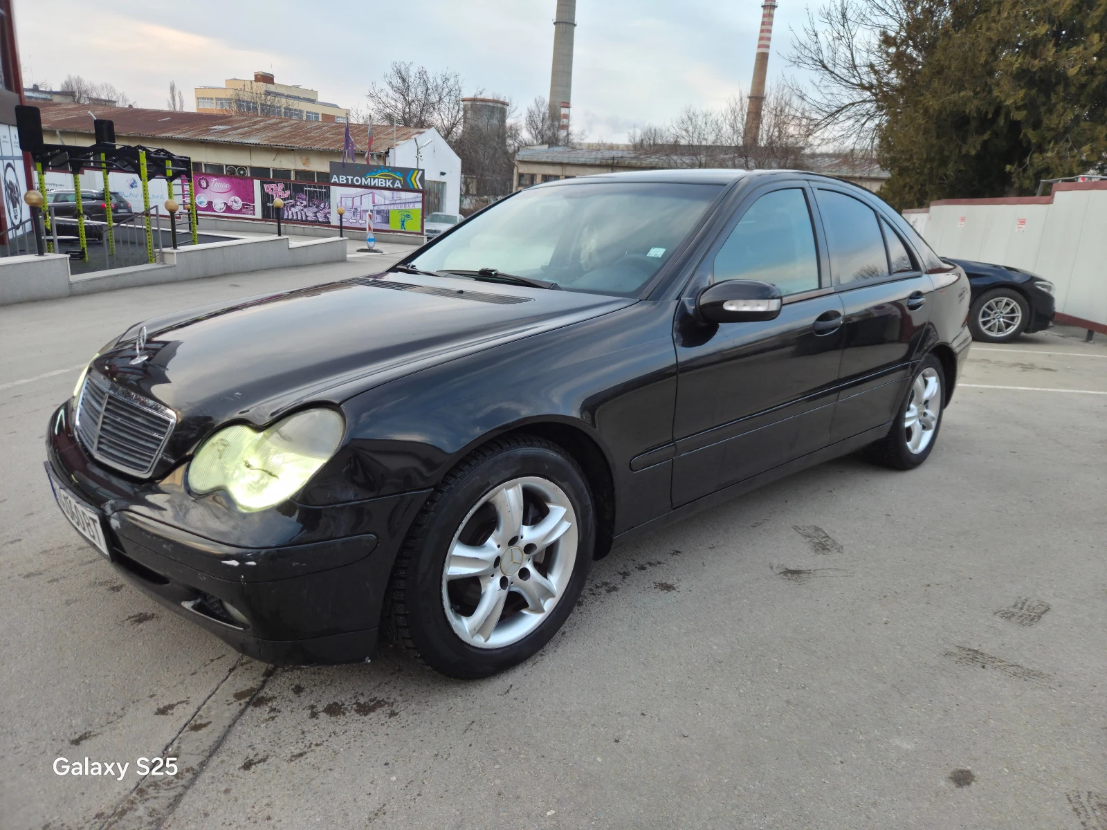 Mercedes-Benz C 220, снимка 3 - Автомобили и джипове - 53713847