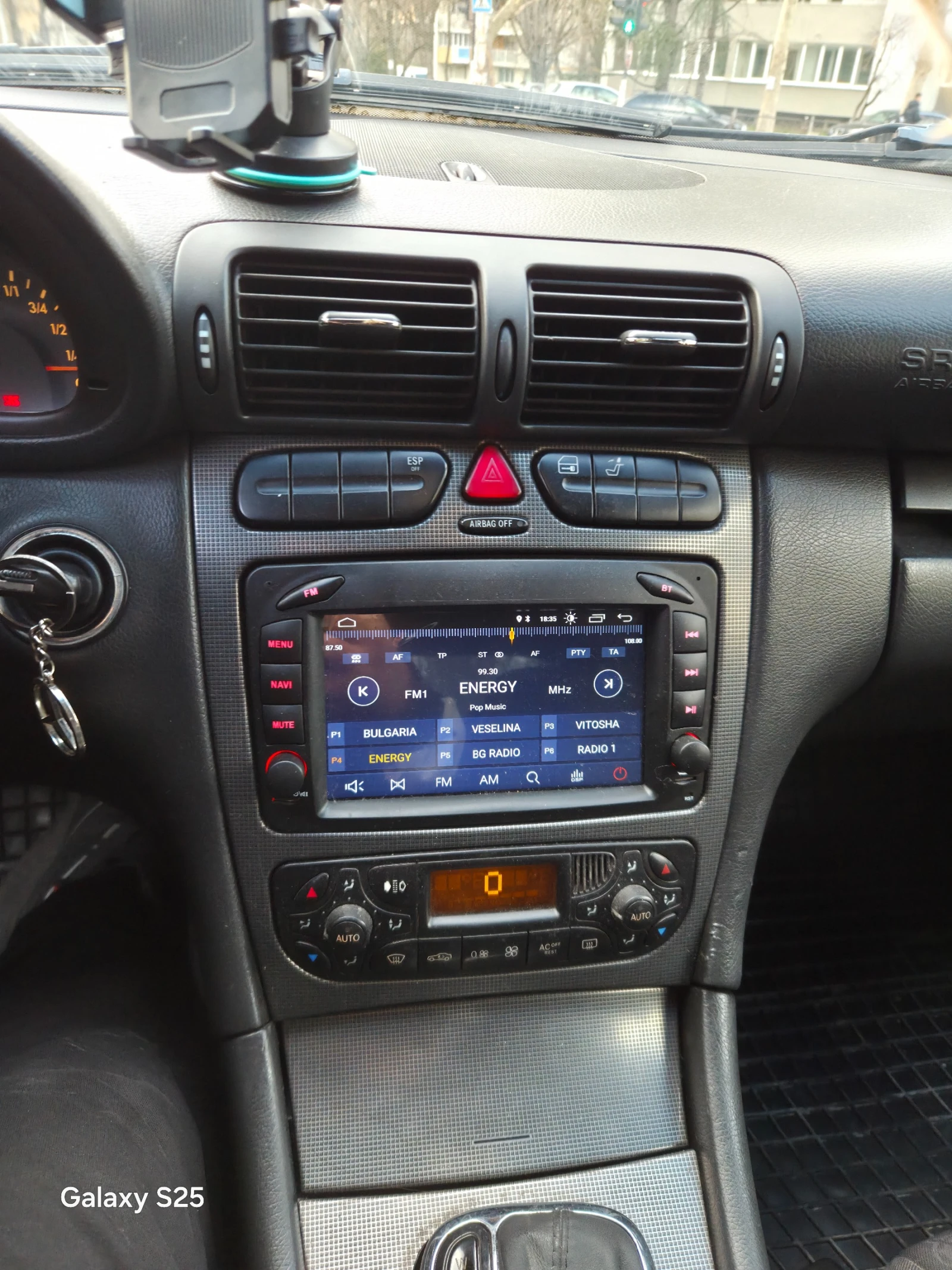 Mercedes-Benz C 220, снимка 10 - Автомобили и джипове - 53713847