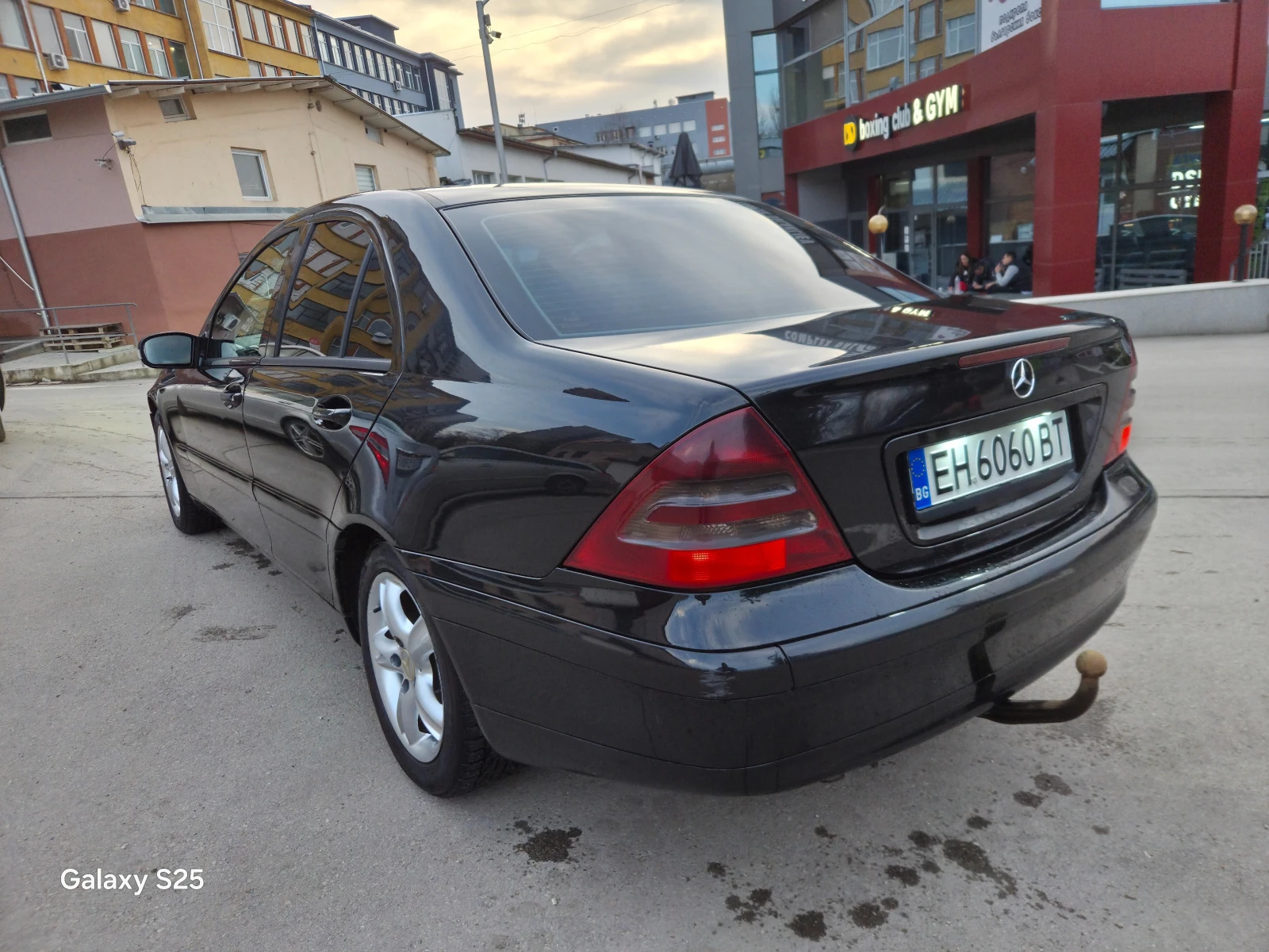 Mercedes-Benz C 220, снимка 6 - Автомобили и джипове - 53713847