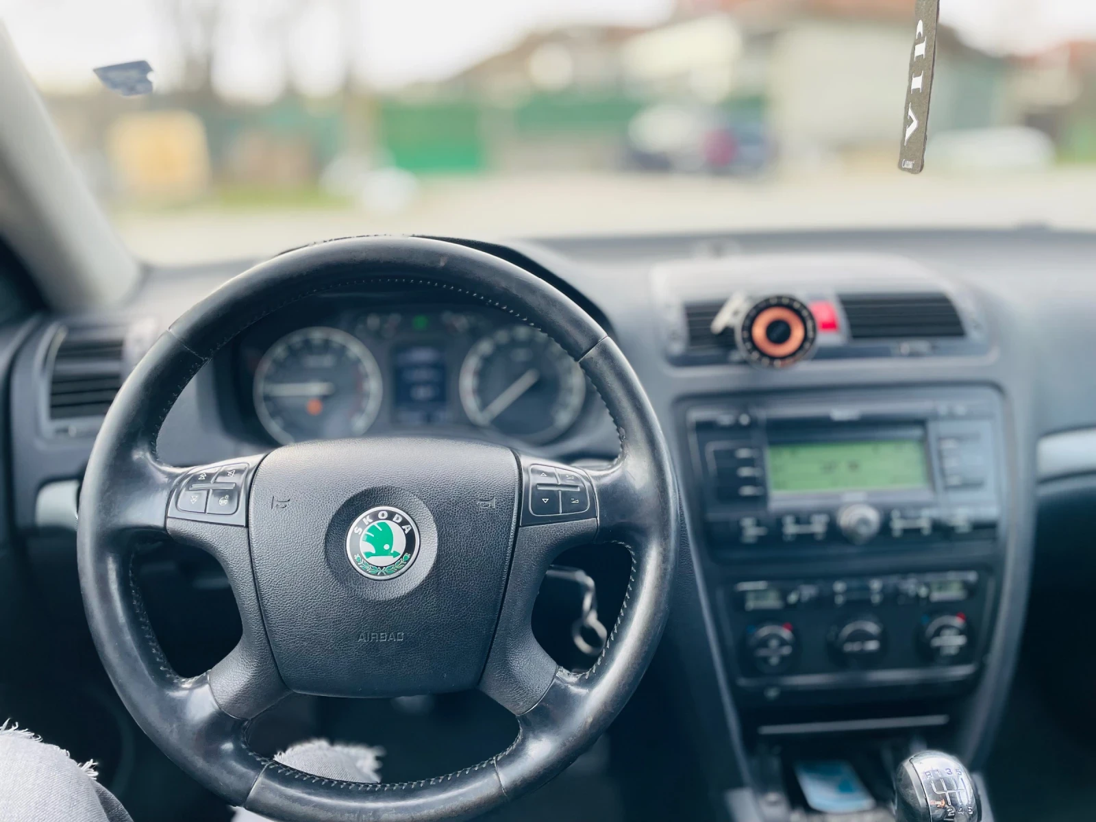 Skoda Octavia 2, 0TDI, снимка 8 - Автомобили и джипове - 53757168