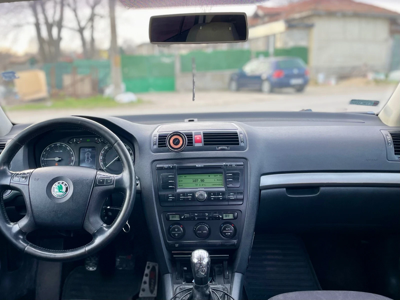Skoda Octavia 2, 0TDI, снимка 7 - Автомобили и джипове - 53757168