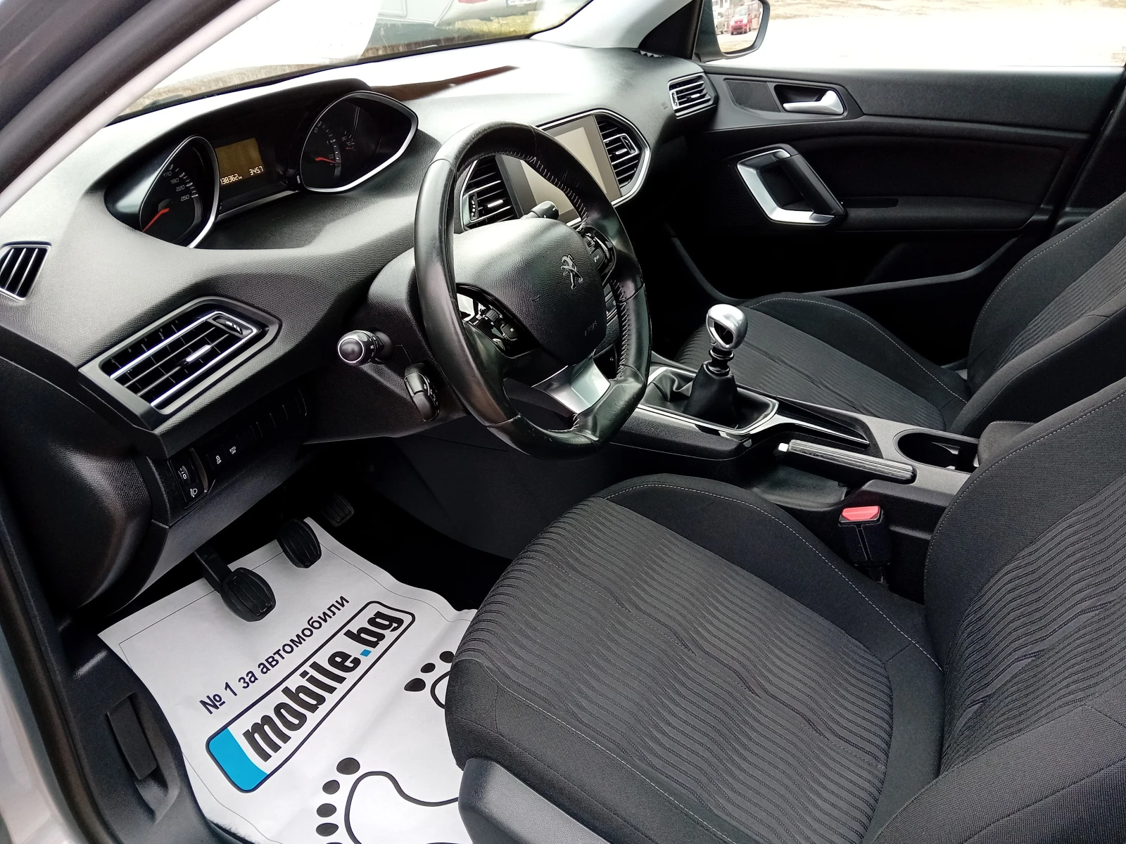 Peugeot 308 1.6HDI NAVI/KAMERA EURO 6, снимка 12 - Автомобили и джипове - 54001763