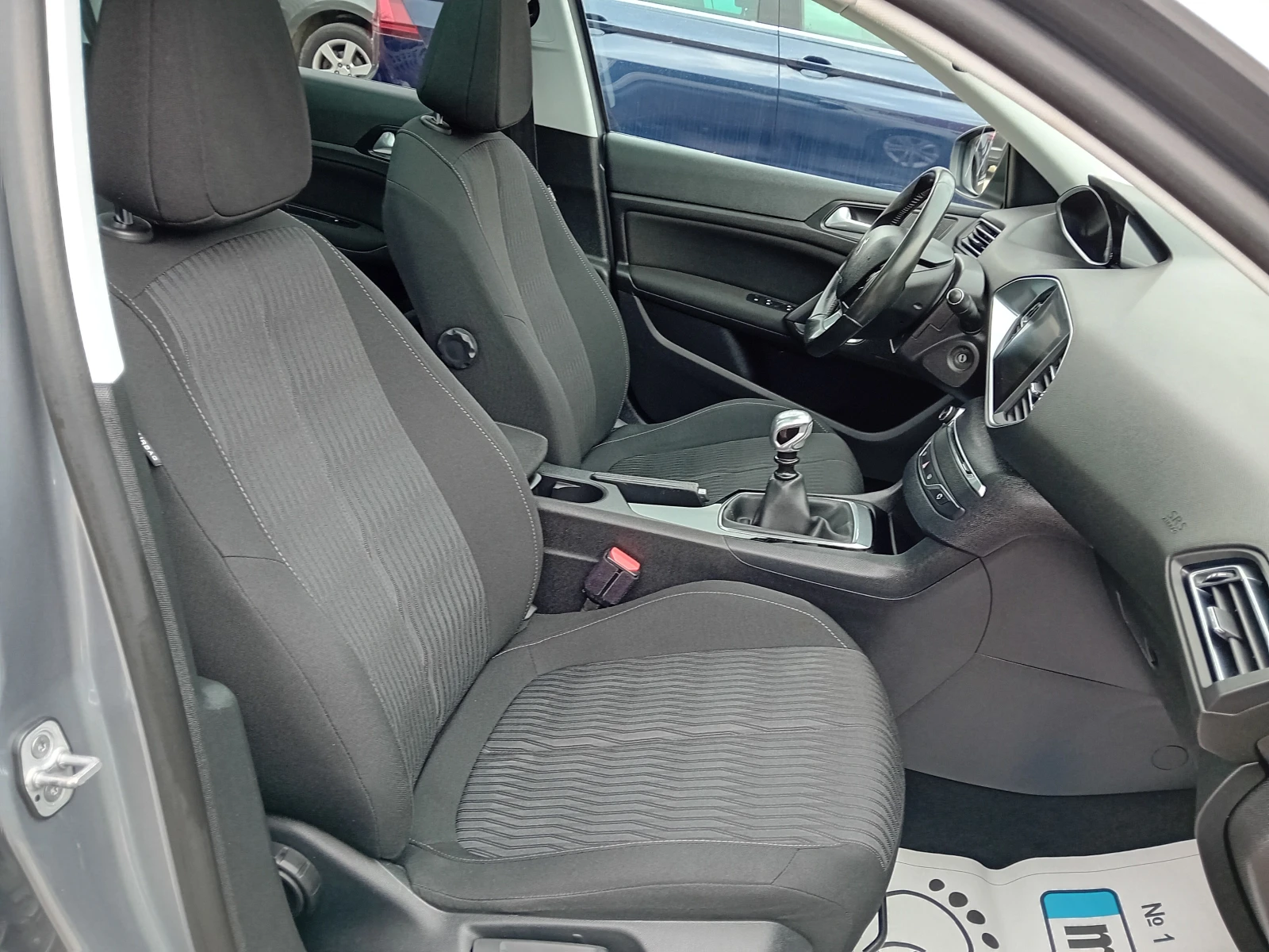 Peugeot 308 1.6HDI NAVI/KAMERA EURO 6, снимка 14 - Автомобили и джипове - 54001763