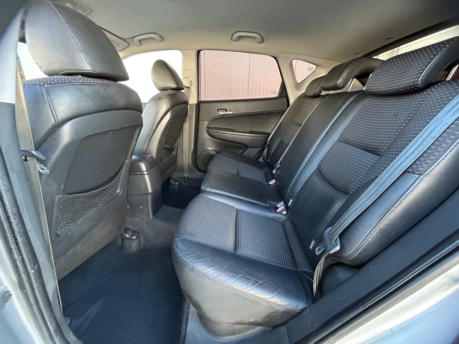 Hyundai I30 1.6CRDi/90K.C./ВЕРИГА МОТОР, снимка 12 - Автомобили и джипове - 54100440