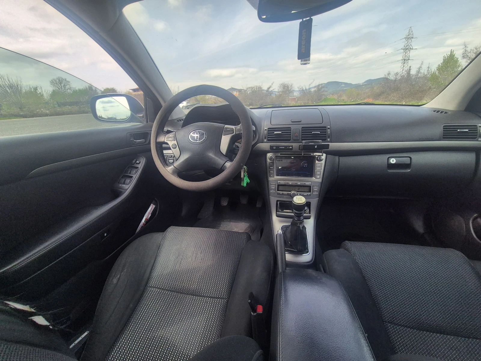 Toyota Avensis 2.2, снимка 4 - Автомобили и джипове - 54182650