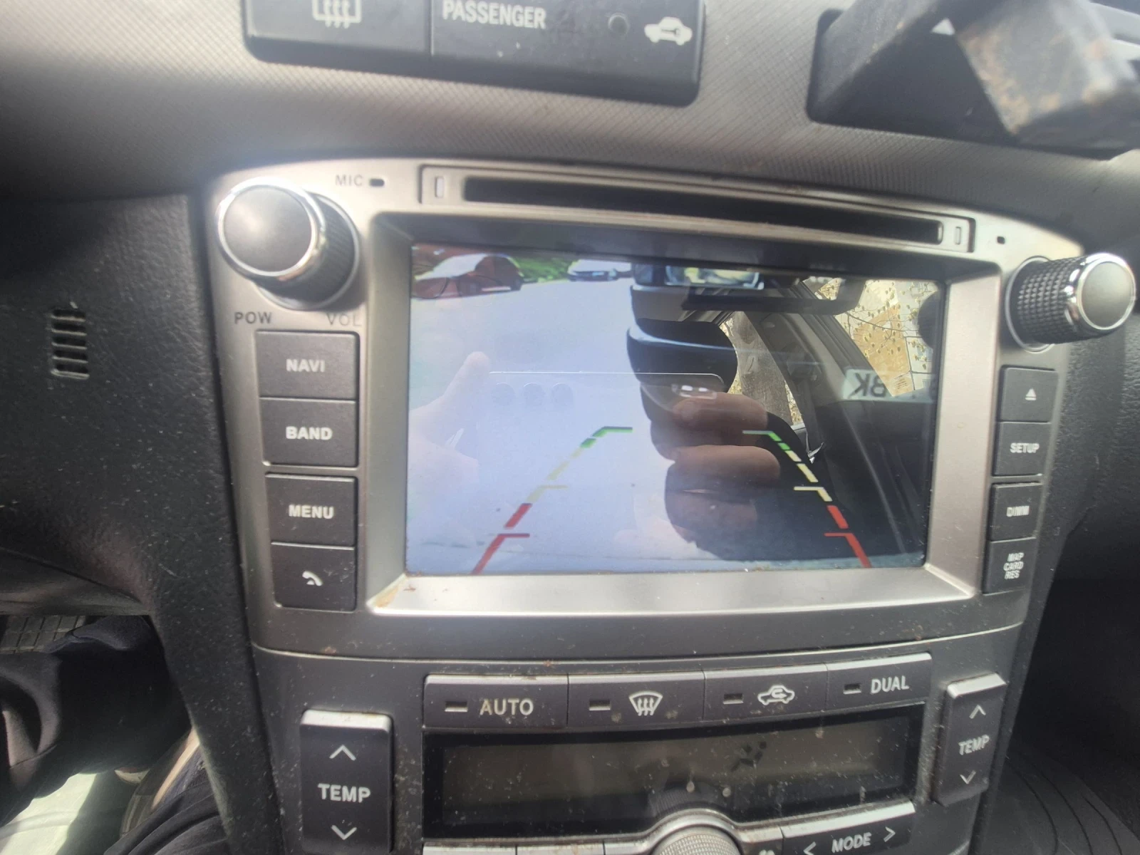 Toyota Avensis 2.2, снимка 8 - Автомобили и джипове - 54182650