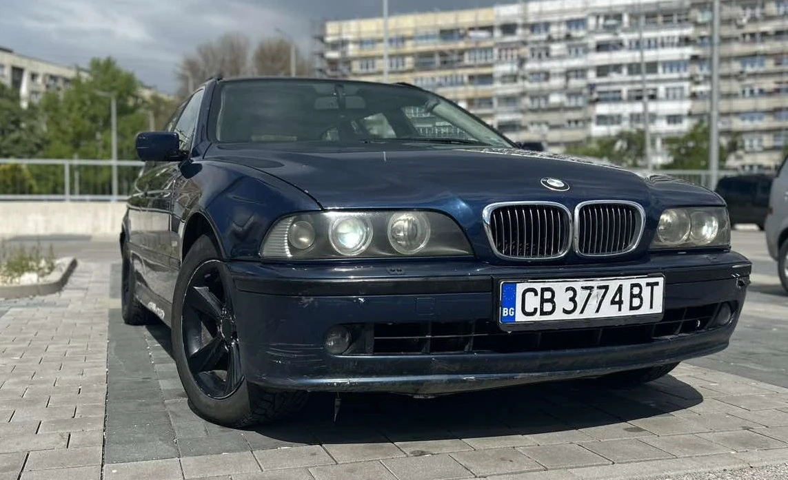 BMW 523