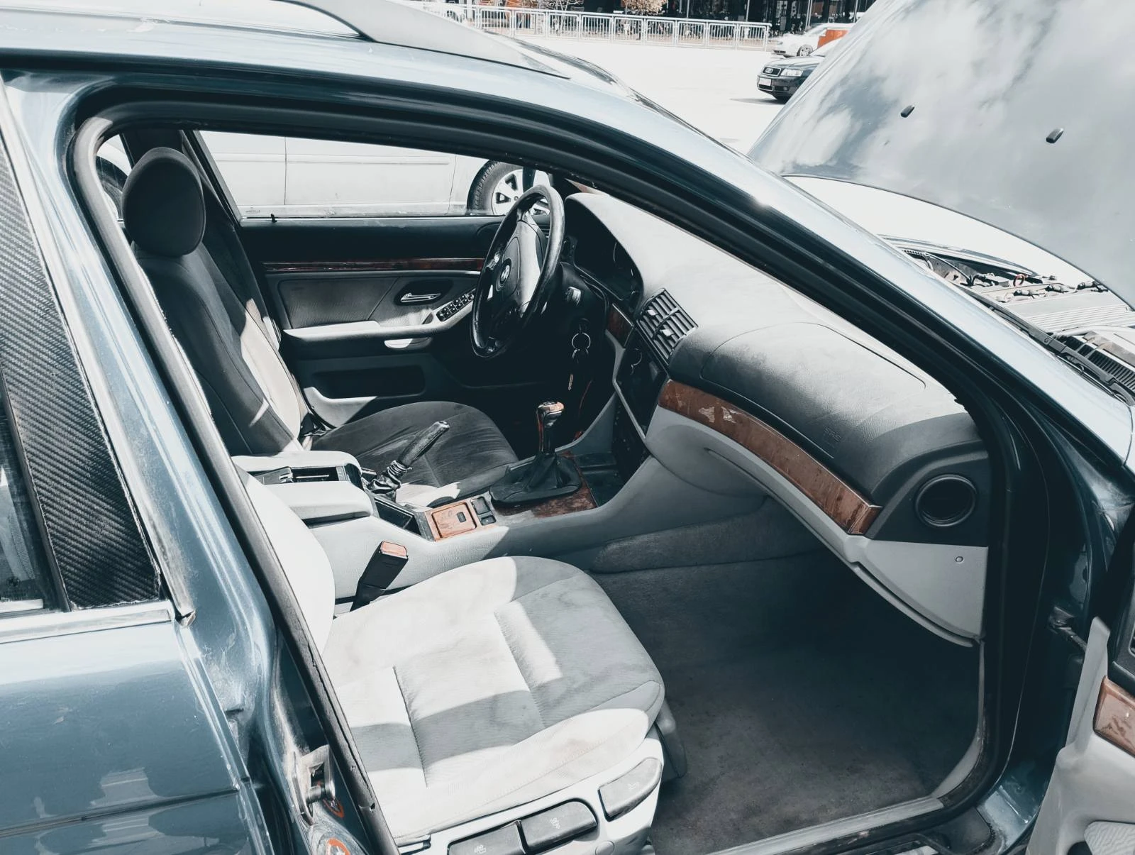 BMW 523, снимка 7 - Автомобили и джипове - 54572076
