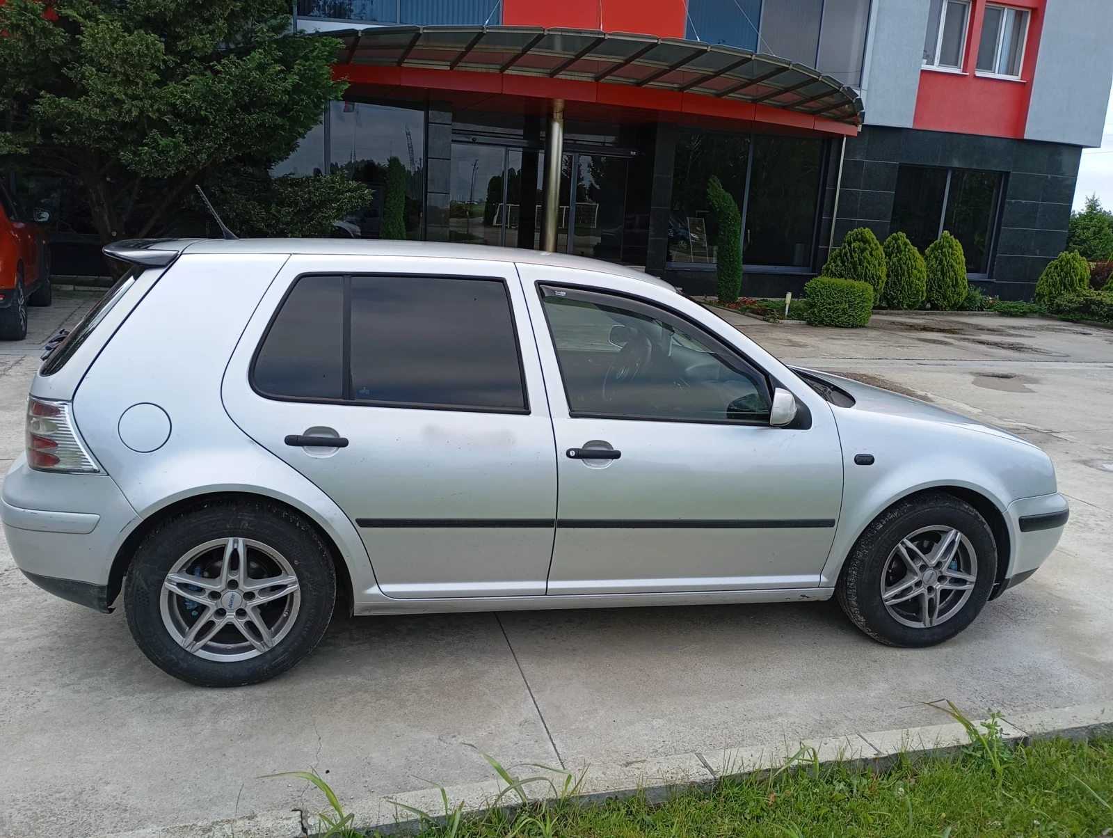 VW Golf, снимка 3 - Автомобили и джипове - 54588640