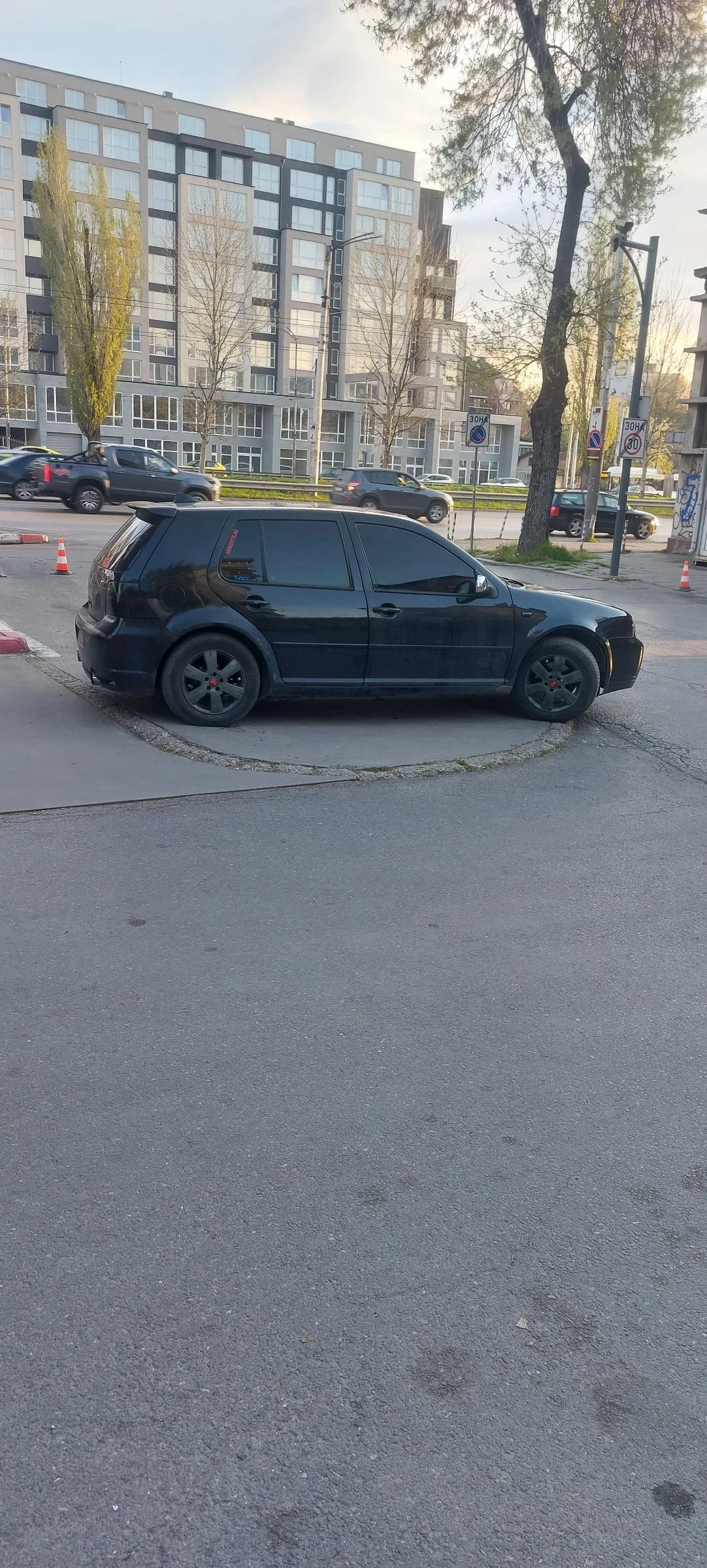 VW Golf, снимка 15 - Автомобили и джипове - 54809261