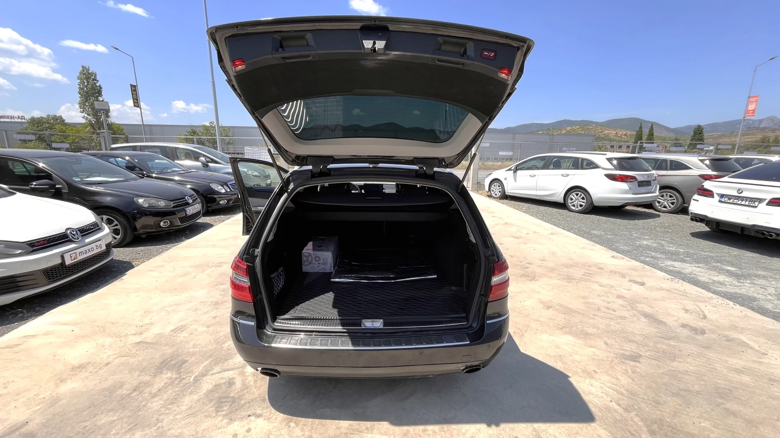 Mercedes-Benz E 350 CDI 4MATIC, снимка 6 - Автомобили и джипове - 55118141