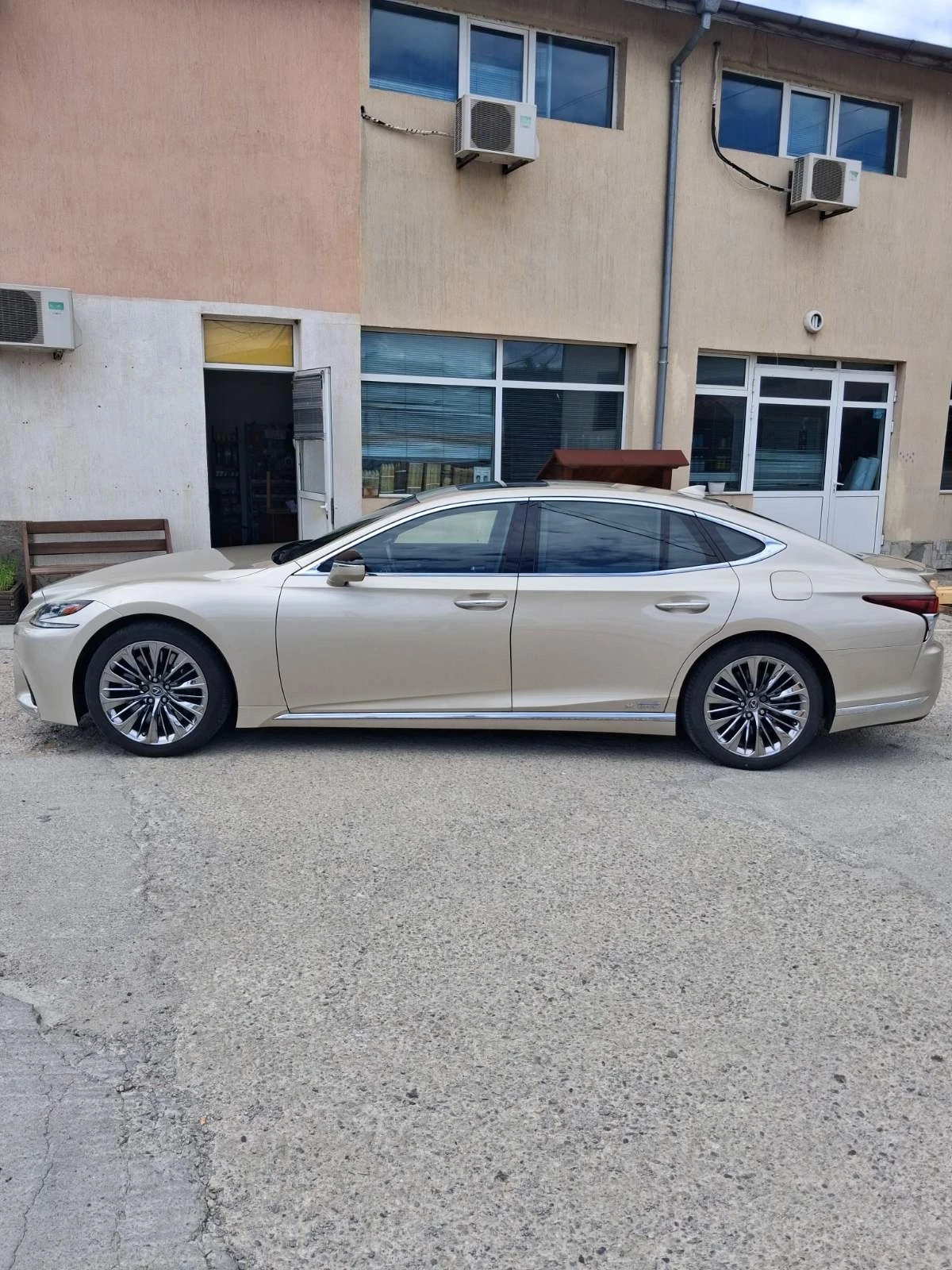 Lexus LS 500 Hybrid President В Гаранция до 2028г, снимка 3 - Автомобили и джипове - 55198364