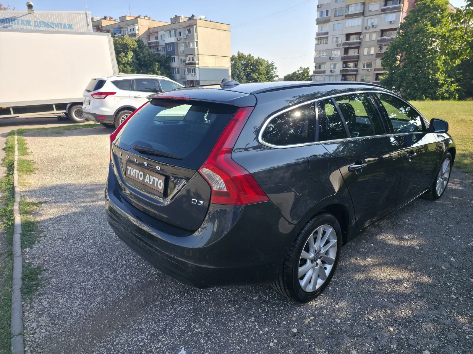 Volvo V60 2.0D/150КС/ПЪЛНА СЕРВИЗНА ИСТОРИЯ/ТОП СЪСТОЯНИЕ/, снимка 6 - Автомобили и джипове - 55290513