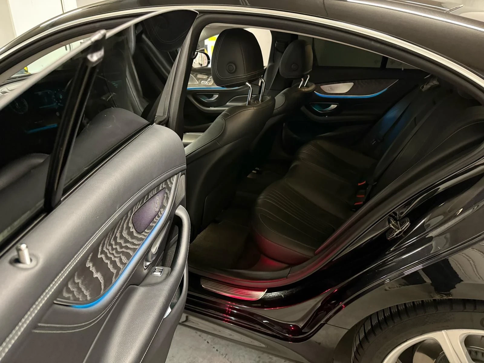 Mercedes-Benz CLS 350 4Matic, снимка 6 - Автомобили и джипове - 55737920