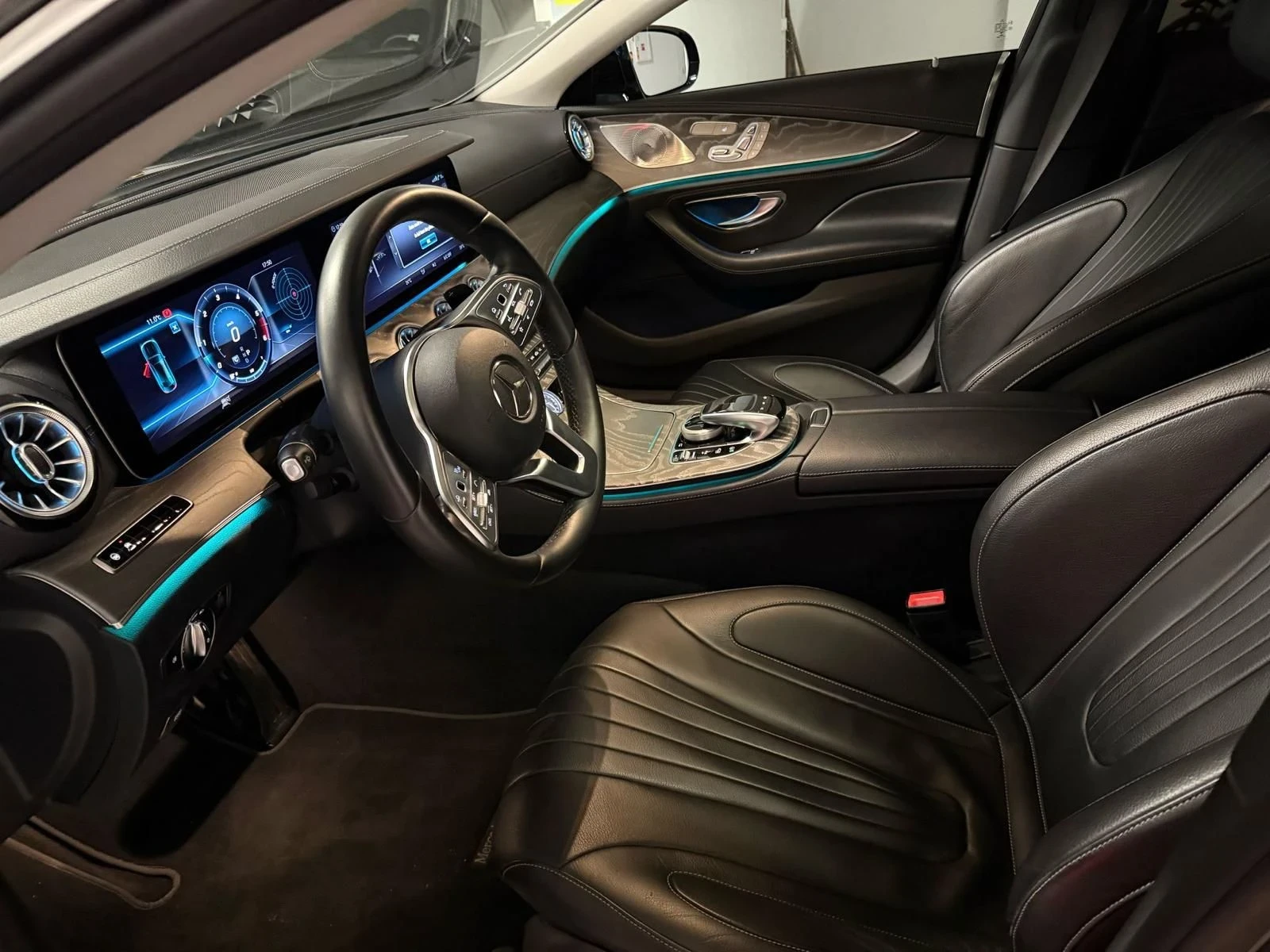 Mercedes-Benz CLS 350 4Matic, снимка 8 - Автомобили и джипове - 55737920