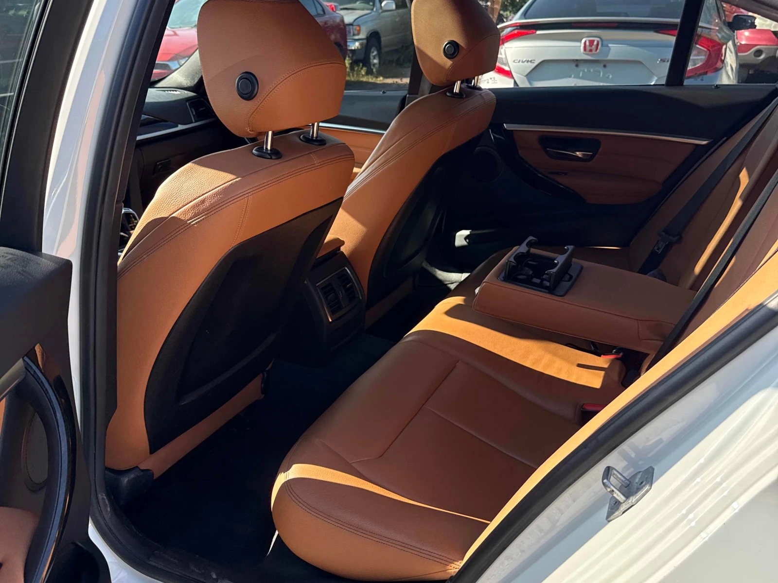 BMW 330 * 330i xDrive* ПОДГРЕВ * ШИБИДАШ* CARFAX * , снимка 11 - Автомобили и джипове - 56074948