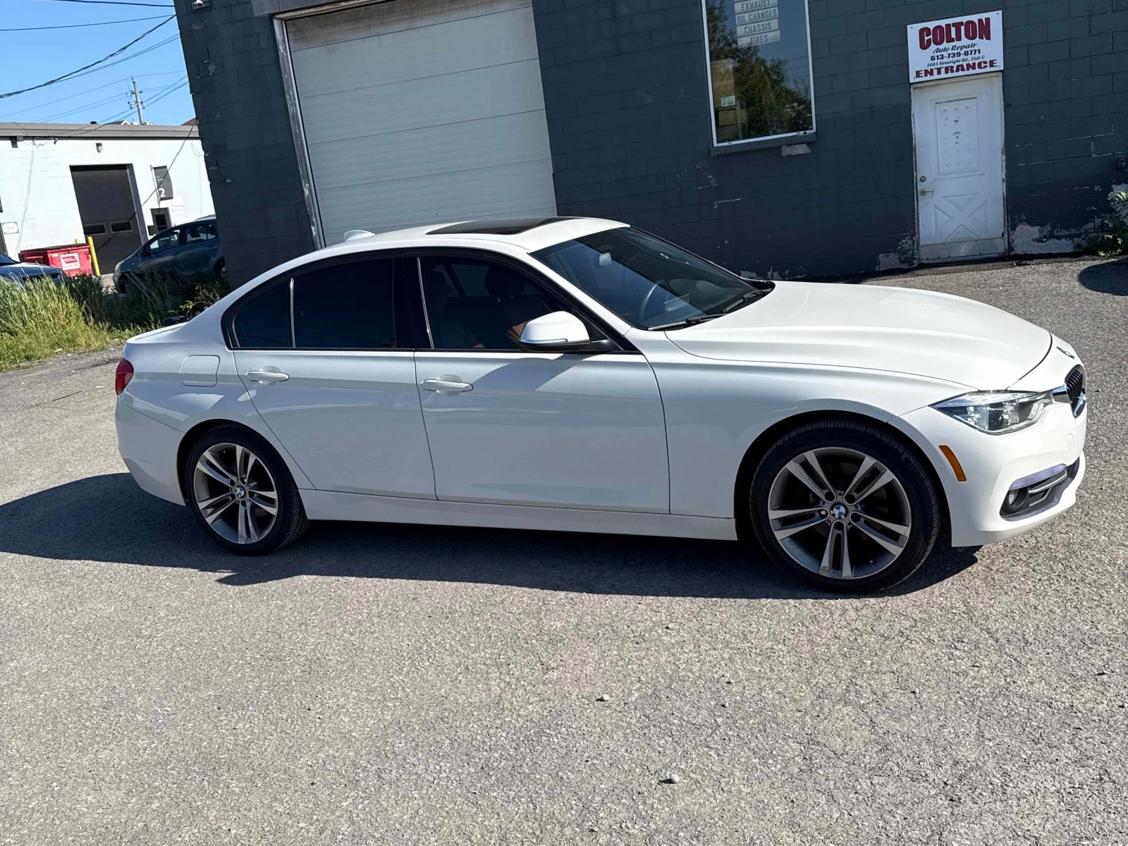 BMW 330 * 330i xDrive* ПОДГРЕВ * ШИБИДАШ* CARFAX * , снимка 4 - Автомобили и джипове - 56074948