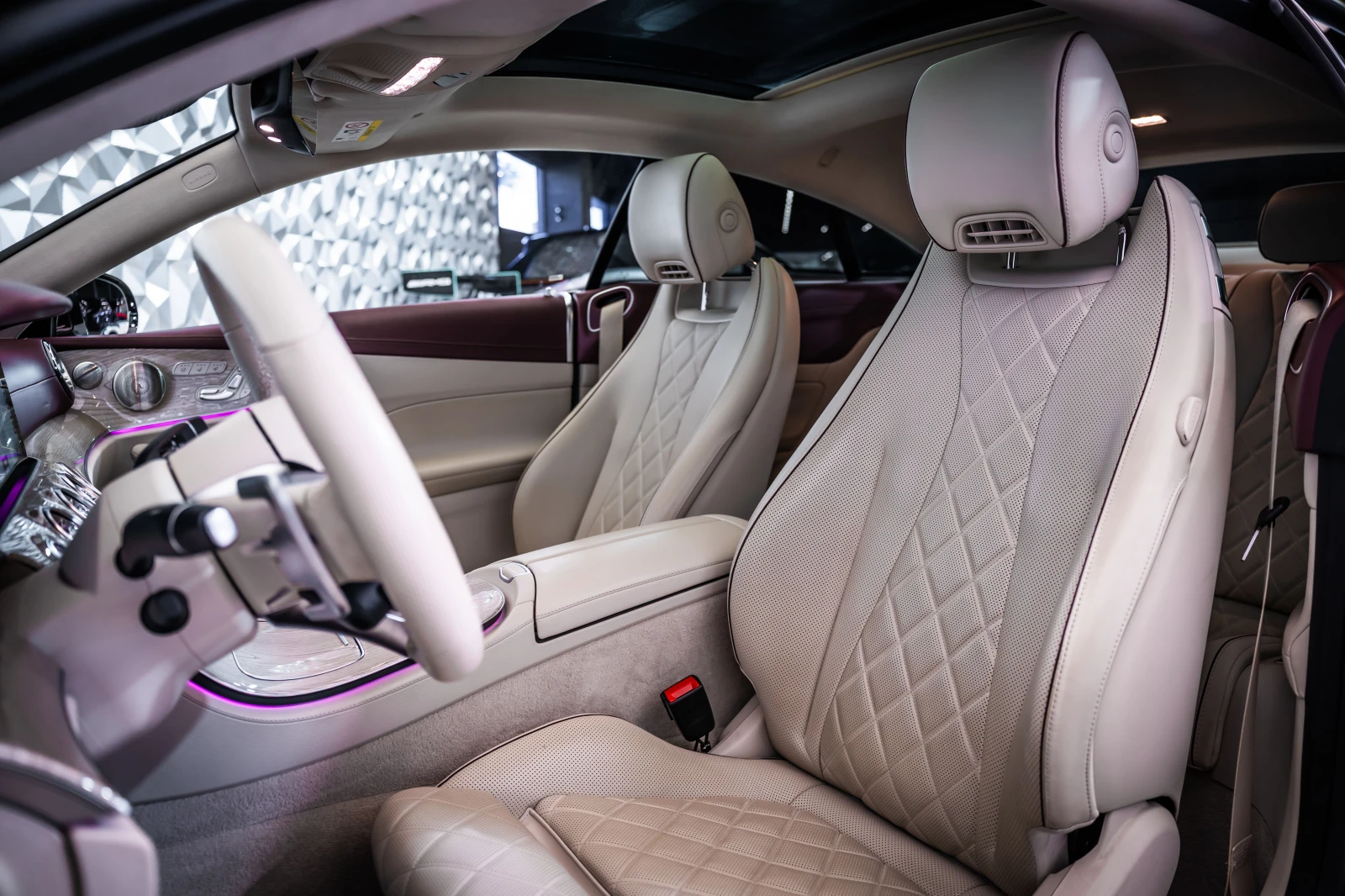 Mercedes-Benz E 53 AMG Manufaktur* Burmester* 360, снимка 13 - Автомобили и джипове - 56113554