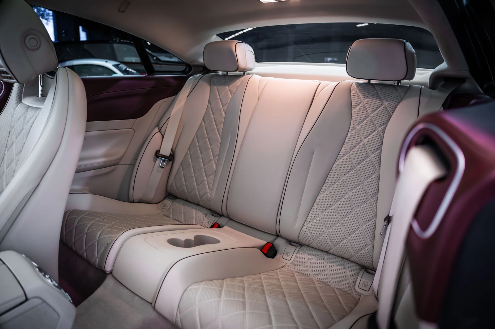 Mercedes-Benz E 53 AMG Manufaktur* Burmester* 360, снимка 15 - Автомобили и джипове - 56113554