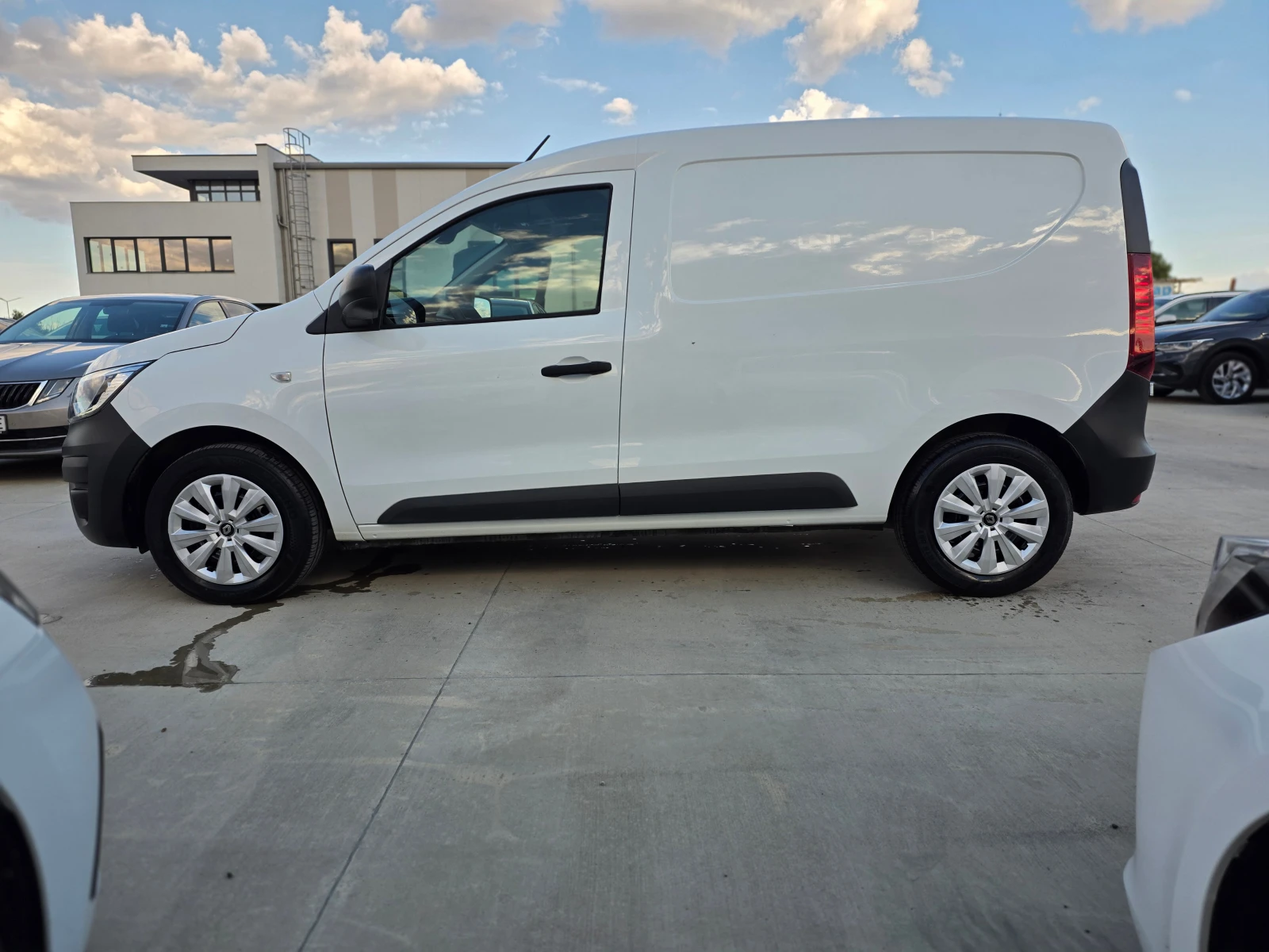 Renault Kangoo 1.5DCI-6ск, снимка 2 - Автомобили и джипове - 56246490