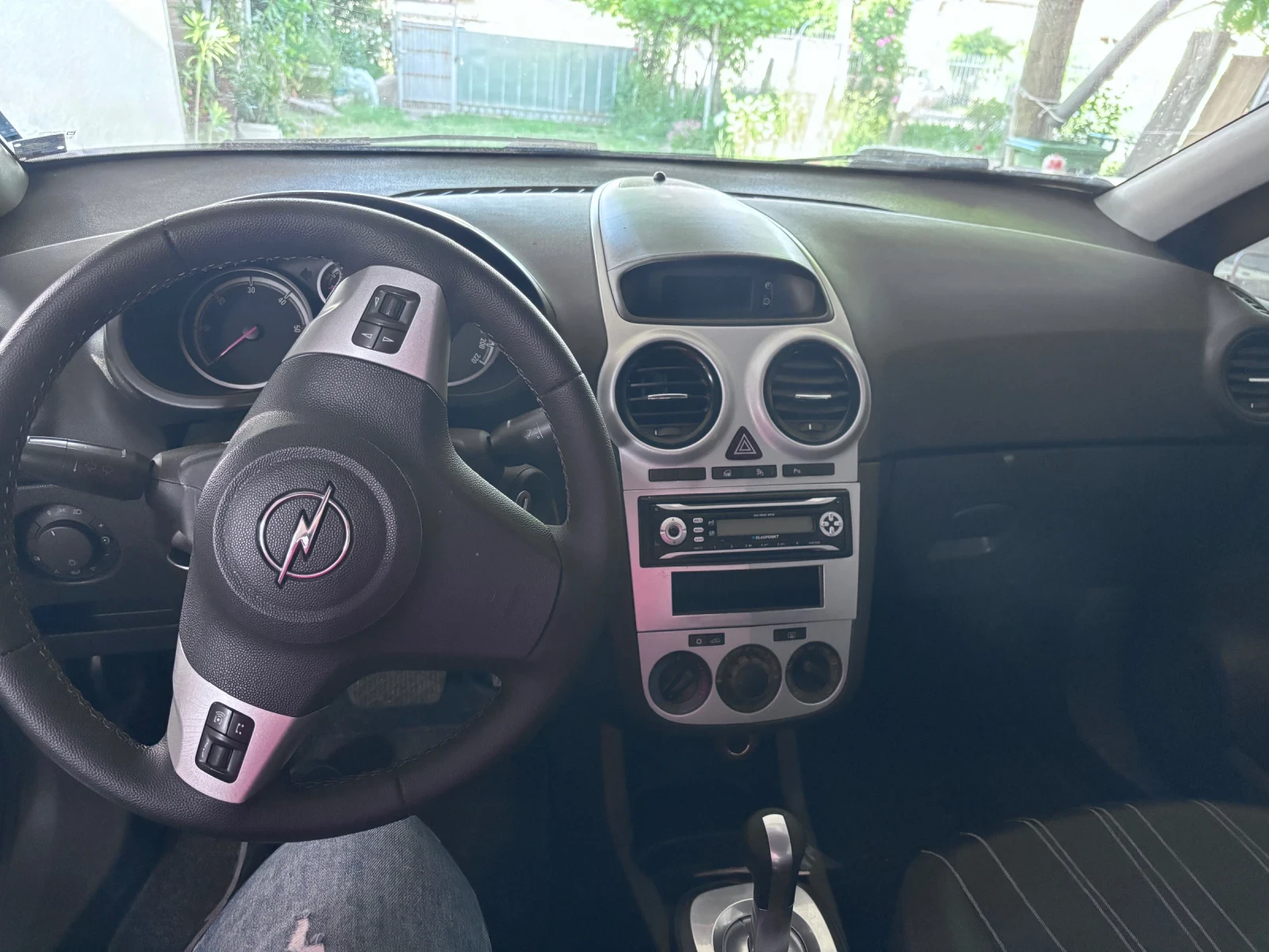 Opel Corsa D, снимка 13 - Автомобили и джипове - 56584020