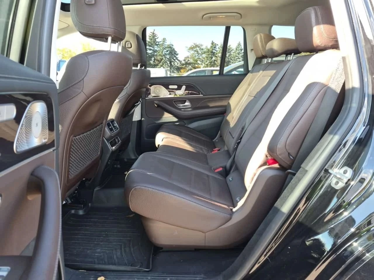 Mercedes-Benz GLS 450, снимка 11 - Автомобили и джипове - 56717945
