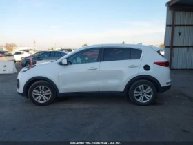 Kia Sportage LX ПРОВЕРЕН АВТОМОБИЛ / НАЛИЧНА СЕРВИЗНА ИСТОРИЯ - [10] 