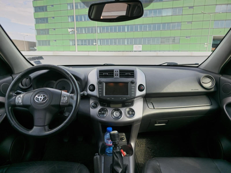 Toyota Rav4, снимка 6 - Автомобили и джипове - 47357793