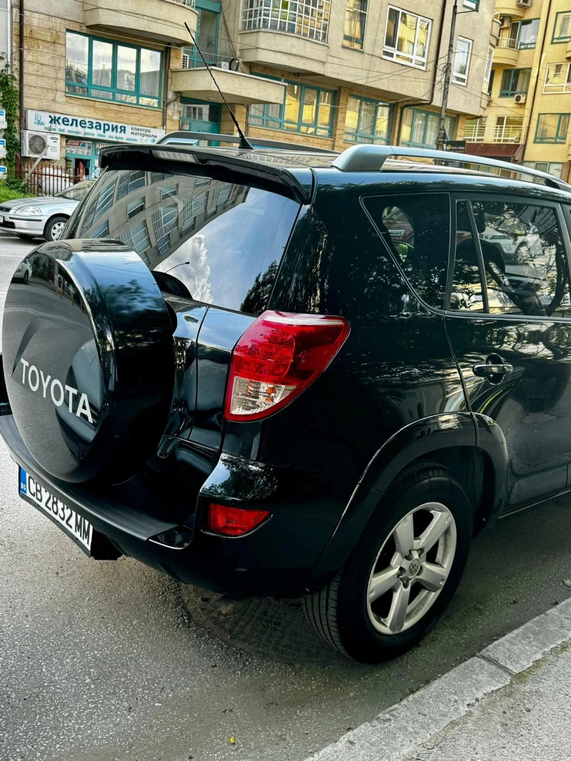 Toyota Rav4, снимка 2 - Автомобили и джипове - 47357793