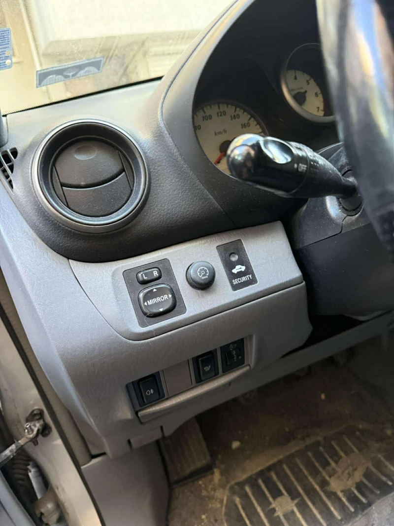 Toyota Rav4, снимка 10 - Автомобили и джипове - 52526736