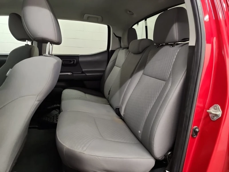 Toyota Tacoma * CREW CAB LONG BED * CARFAX * , снимка 9 - Автомобили и джипове - 53323557