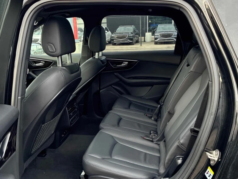 Audi Q7 * AWD * PANO * DISTRONIC * CARFAX , снимка 16 - Автомобили и джипове - 53376635