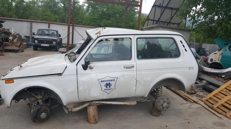 Lada Niva 1.6  1.7, снимка 2 - Автомобили и джипове - 21869243