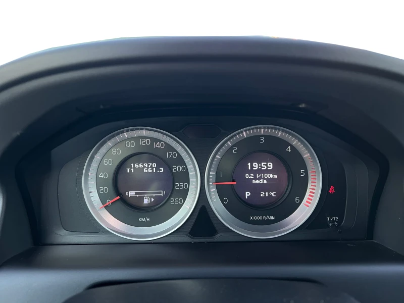 Volvo XC60 2.4d 4x4 5 цилиндъра! 166000km 166000km 166000km - 19900 лв. - 12258910 17