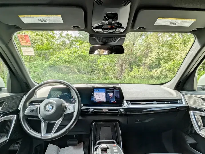 BMW X1 * xDrive28i Pano Roof Heated Seats / Steering * CA, снимка 10 - Автомобили и джипове - 55203621