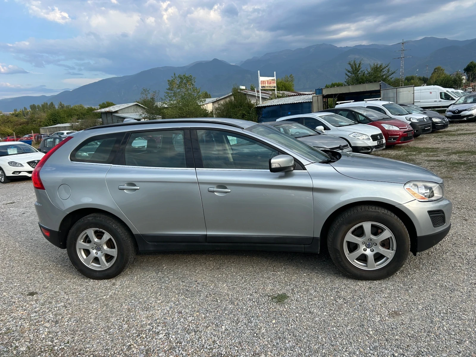 Volvo XC60 2.0d 163kc 4x4 - изображение 4