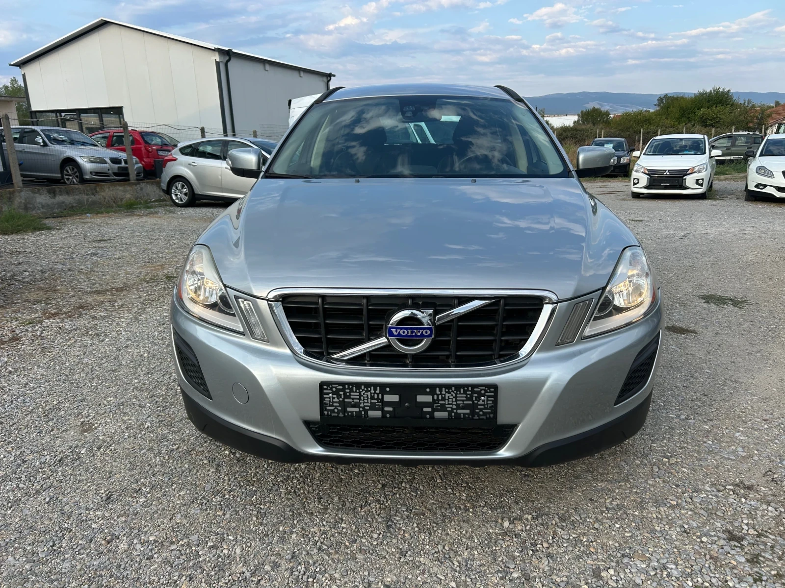Volvo XC60 2.0d 163kc 4x4 - изображение 2