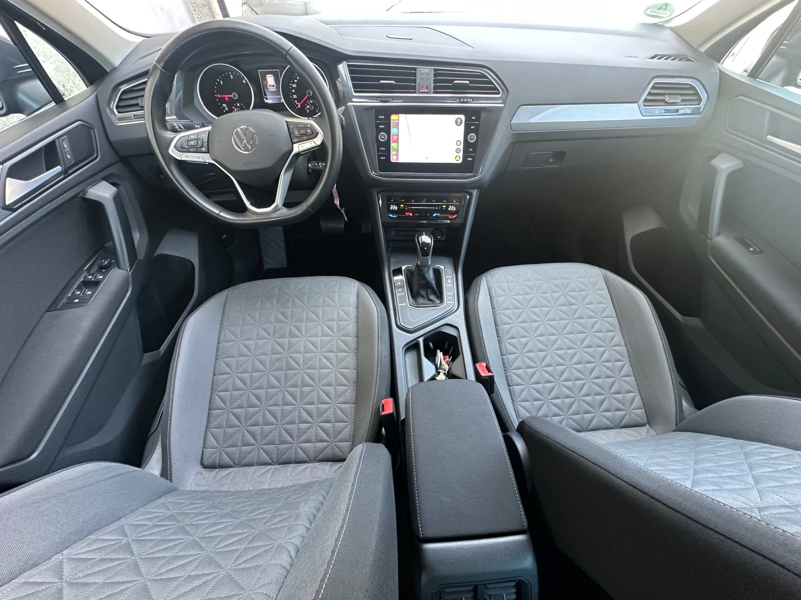 VW Tiguan 2.0TDI* AUTOMAT* REALNI KM*  - изображение 10