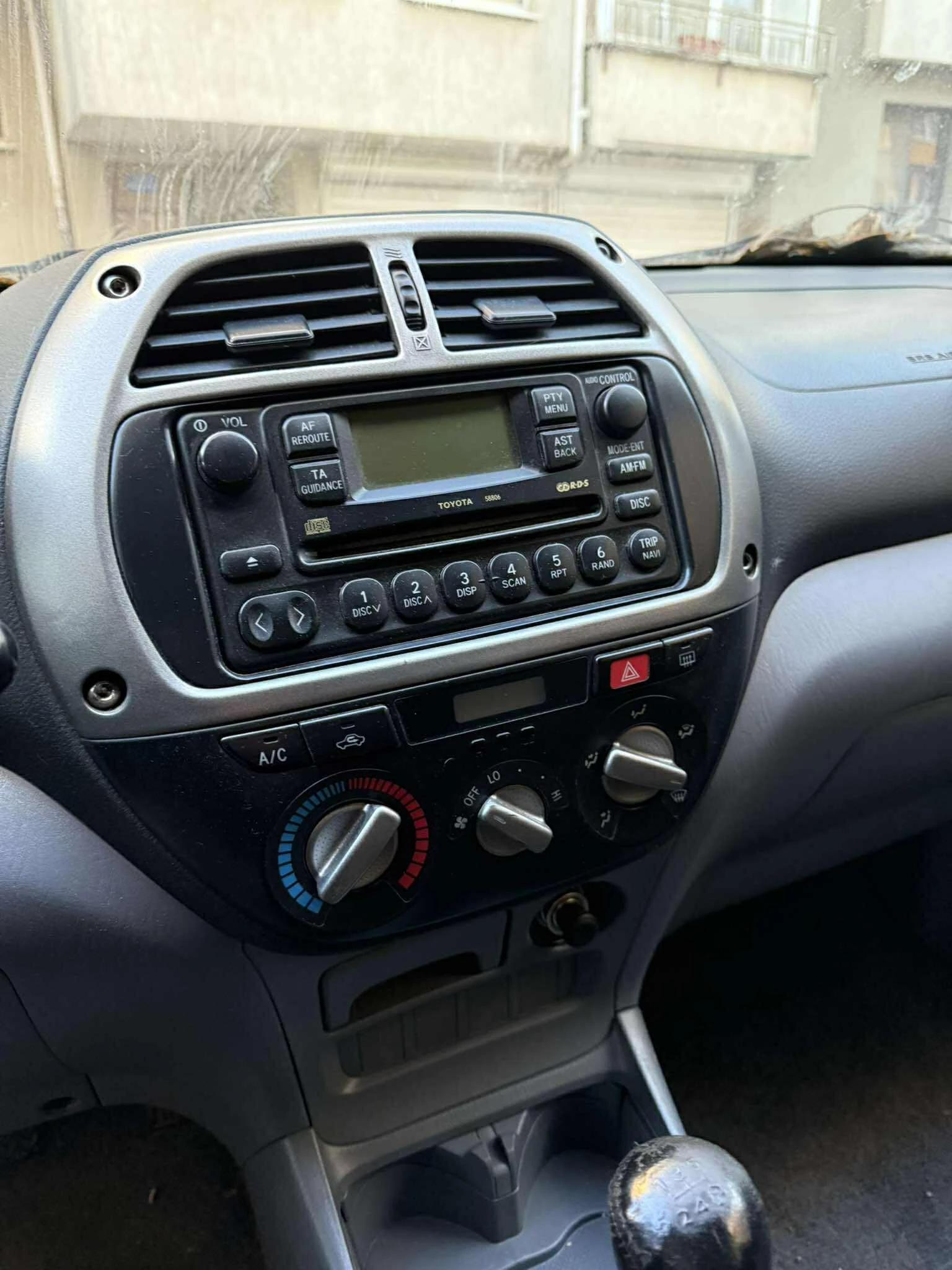 Toyota Rav4  - изображение 9