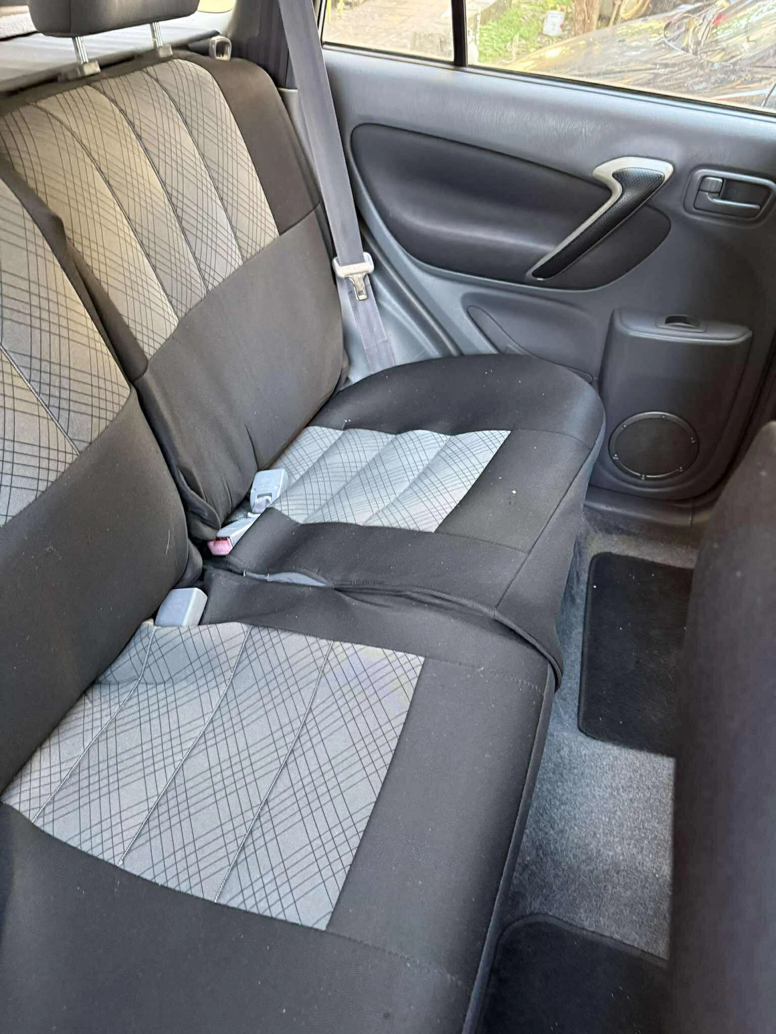 Toyota Rav4  - изображение 8