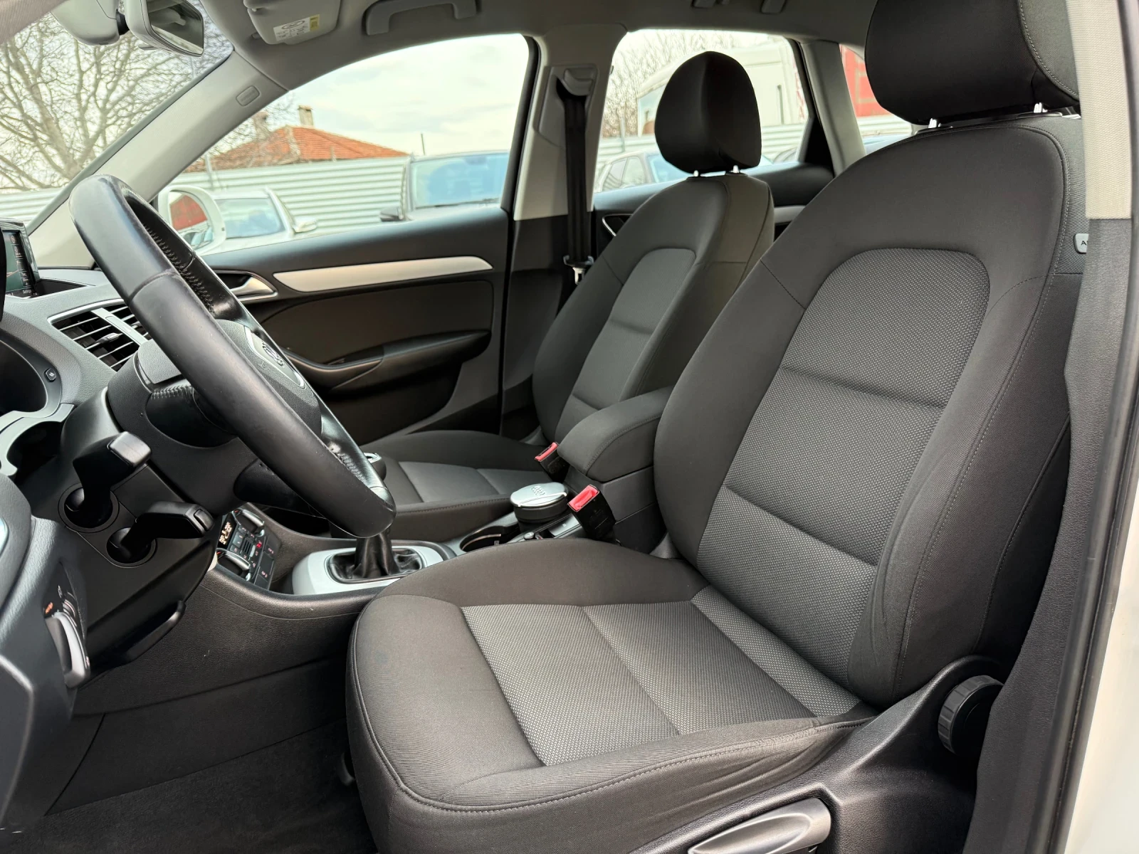 Audi Q3 2.0TDI 160x.km Face Lift  - изображение 10