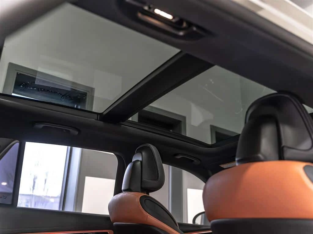 Mercedes-Benz GLC * 300 4MATIC SUV * CARFAX * ЦЕНА ДО БГ, снимка 15 - Автомобили и джипове - 53927166