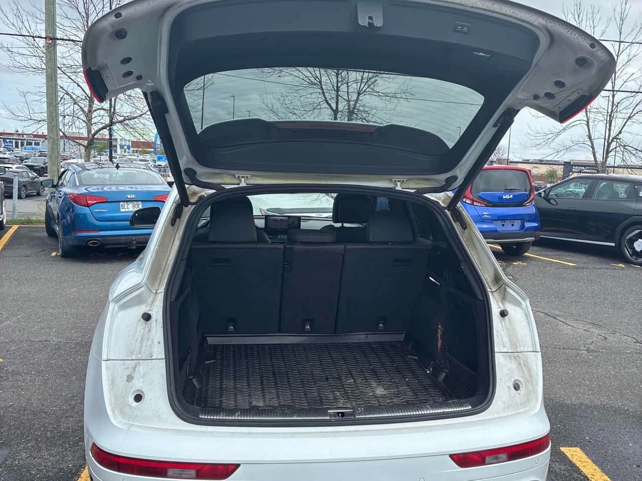 Audi Q5 * Progressiv S-LINE* DISTRONIC* MATRIX* 360* , снимка 15 - Автомобили и джипове - 54572679