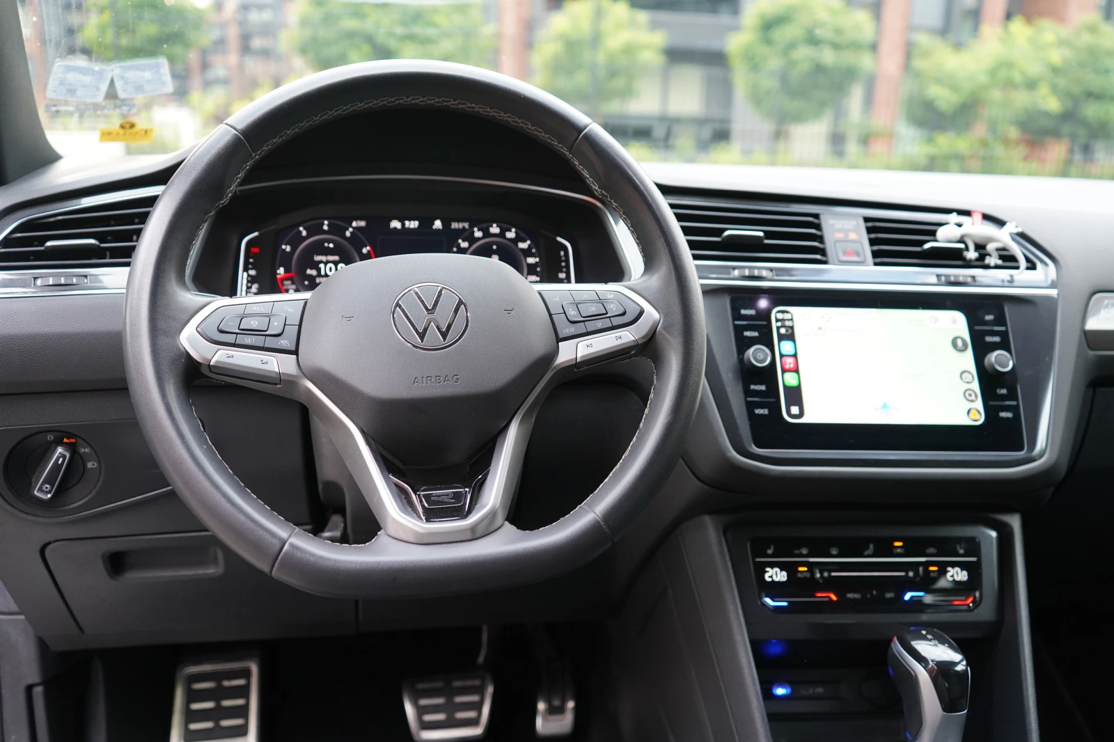 VW Tiguan R-Line ABT , снимка 10 - Автомобили и джипове - 55179789