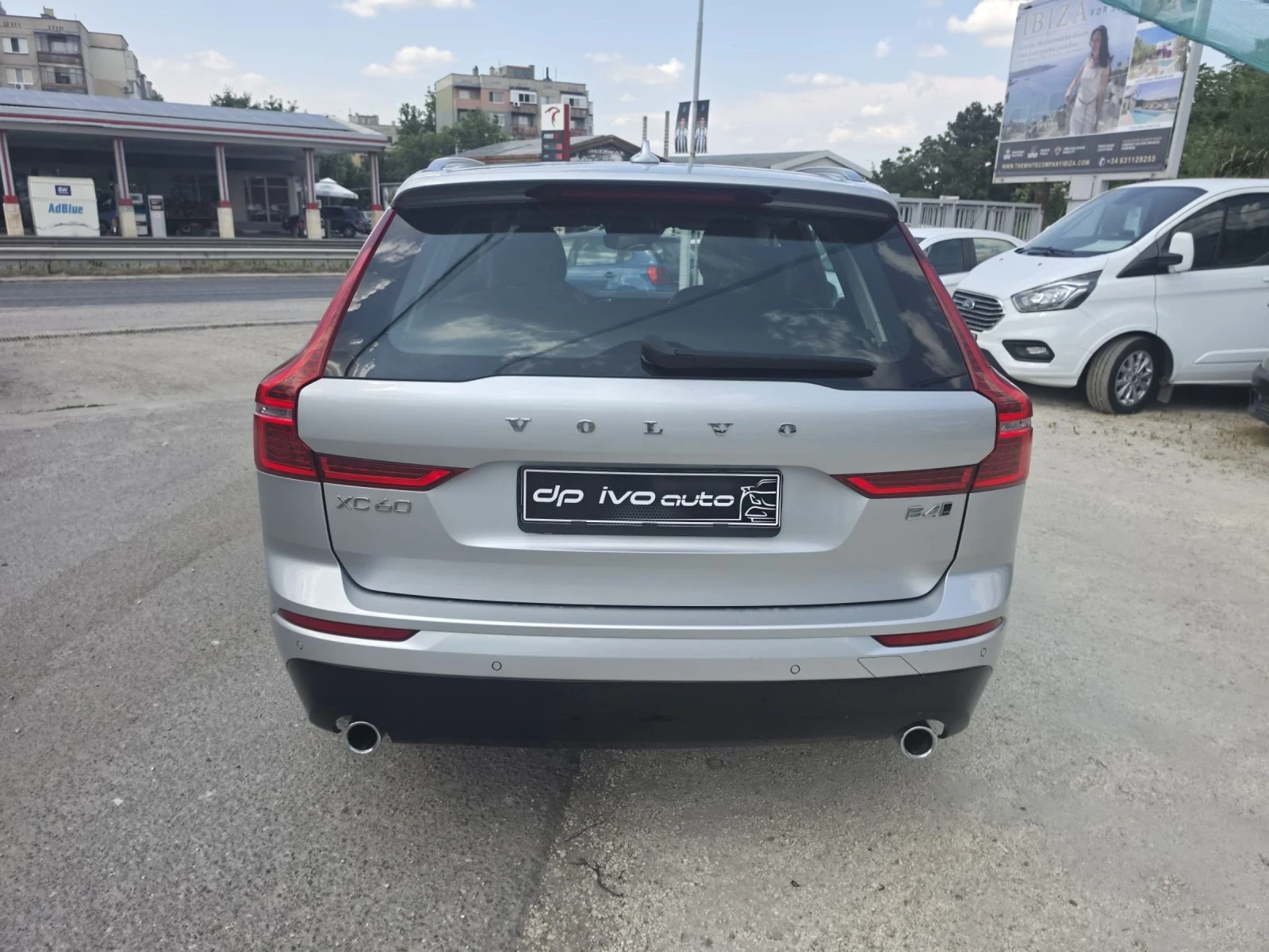 Volvo XC60 В4* ХИБРИД* ОТЛИЧЕН* , снимка 3 - Автомобили и джипове - 55262716
