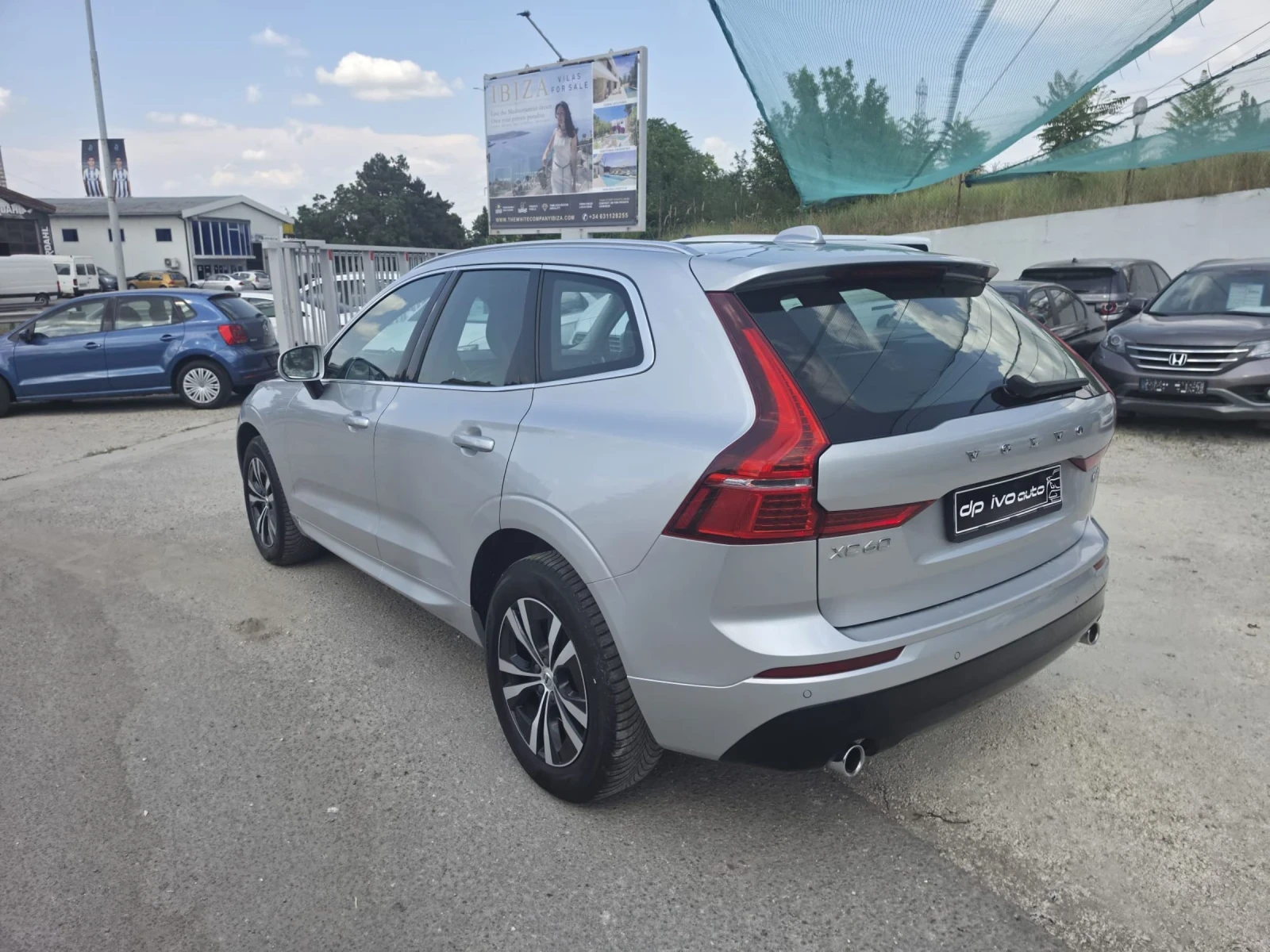 Volvo XC60 В4* ХИБРИД* ОТЛИЧЕН* , снимка 2 - Автомобили и джипове - 55262716